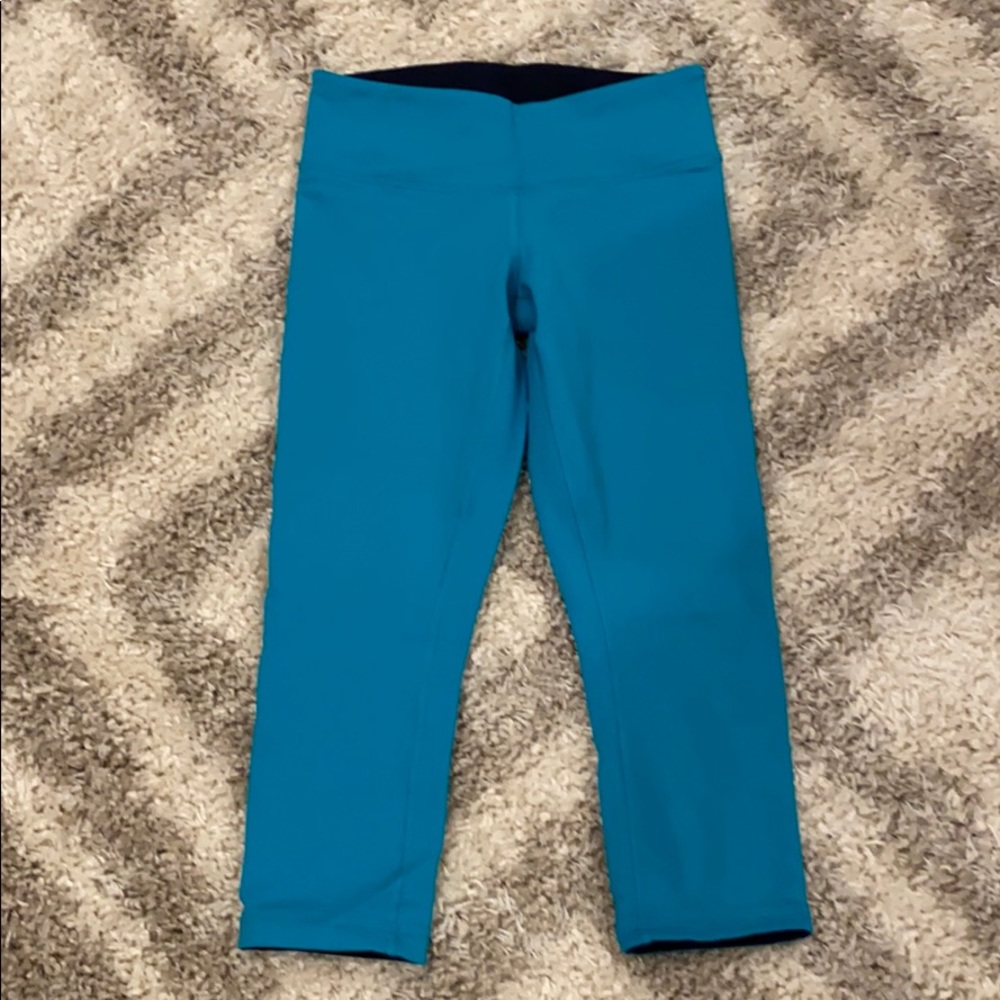 Lulu Lemon Capri Reversible Leggings